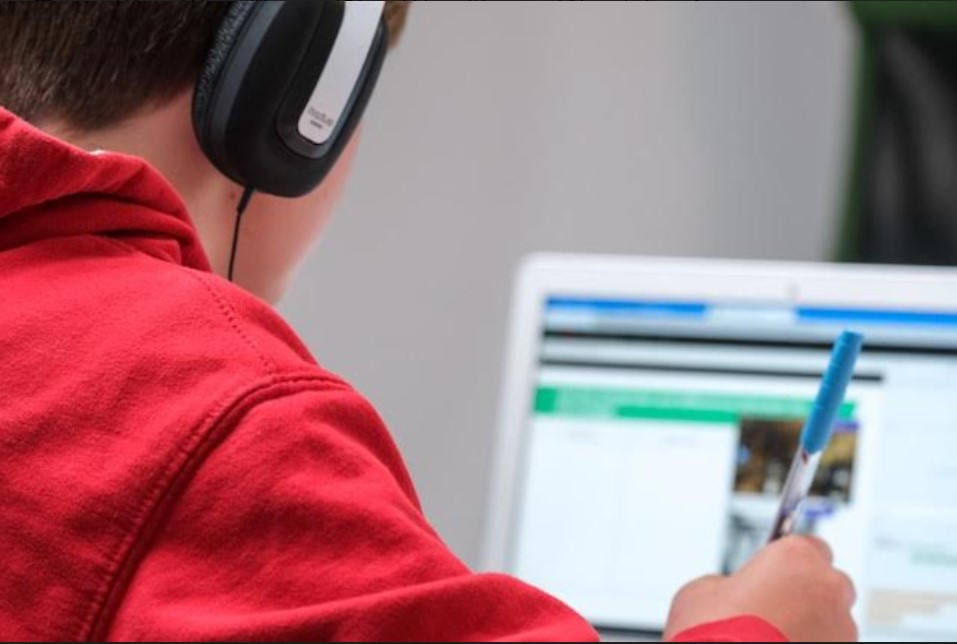 5 Best Practices in School Internet Activity Monitoring