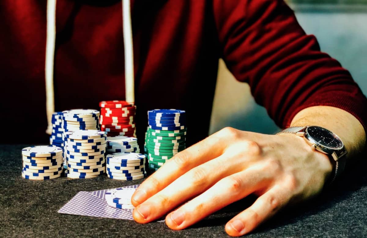 Exploring the Fusion of Casino Games and Sports Betting 1 Exploring the Fusion of Casino Games and Sports Betting