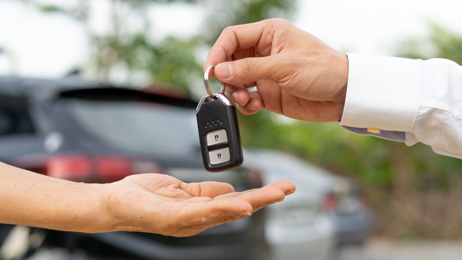 Selling Your Car? The Logistics You Need to Arrange 1 Selling Your Car? The Logistics You Need to Arrange