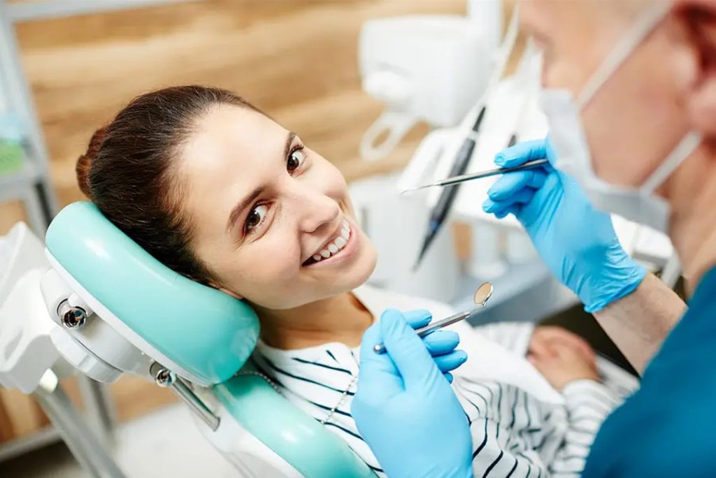 Tips For Maintaining A Healthy Smile Between Dental Visits