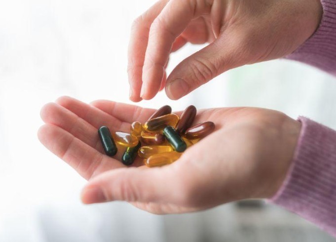 The Ultimate Guide to Choosing the Right Daily Health Supplements 1 The Ultimate Guide to Choosing the Right Daily Health Supplements