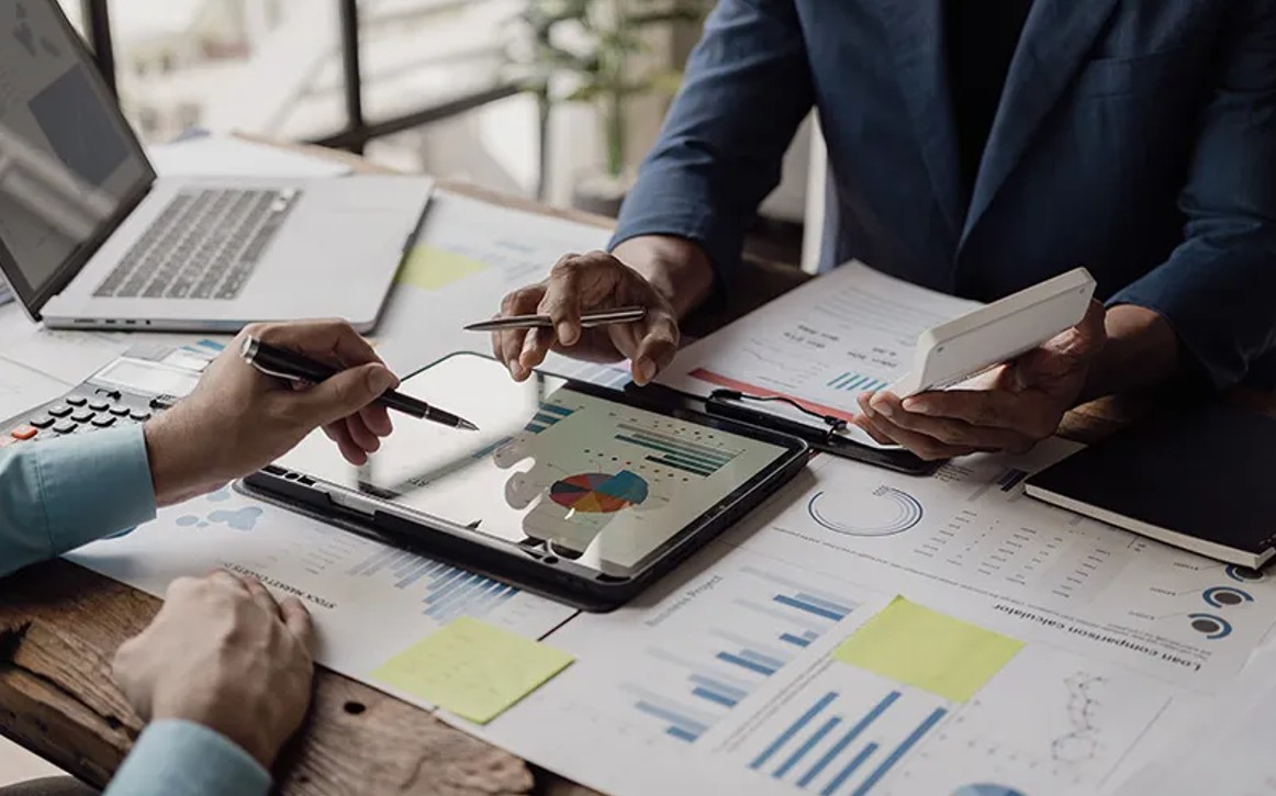How Accounting Firms Are Leveraging Blockchain For Transparent Audit Trails