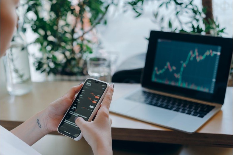 Understanding What CFD Means in Online Trading