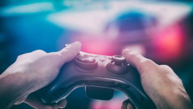 How Online Gaming Creates New Opportunities for Social Play 2 How Online Gaming Creates New Opportunities for Social Play